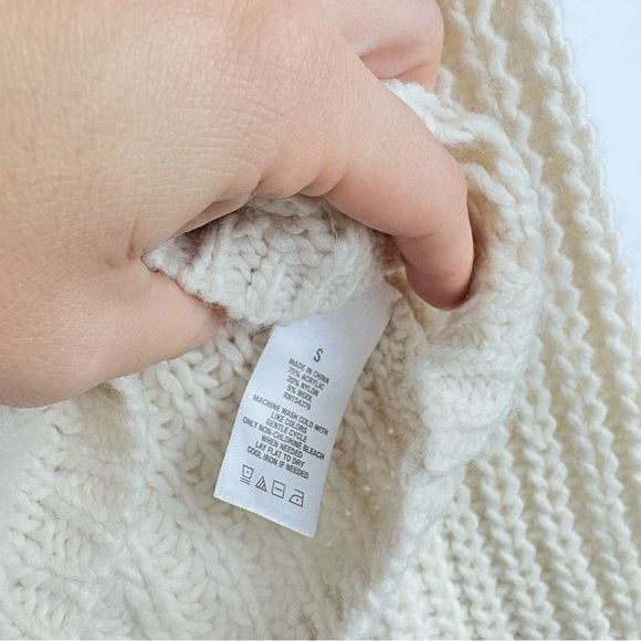 Aeropostale Pointelle Crochet Knit Ivory Crew Sweater Small Boho Chunky Cozy - Picture 6 of 9